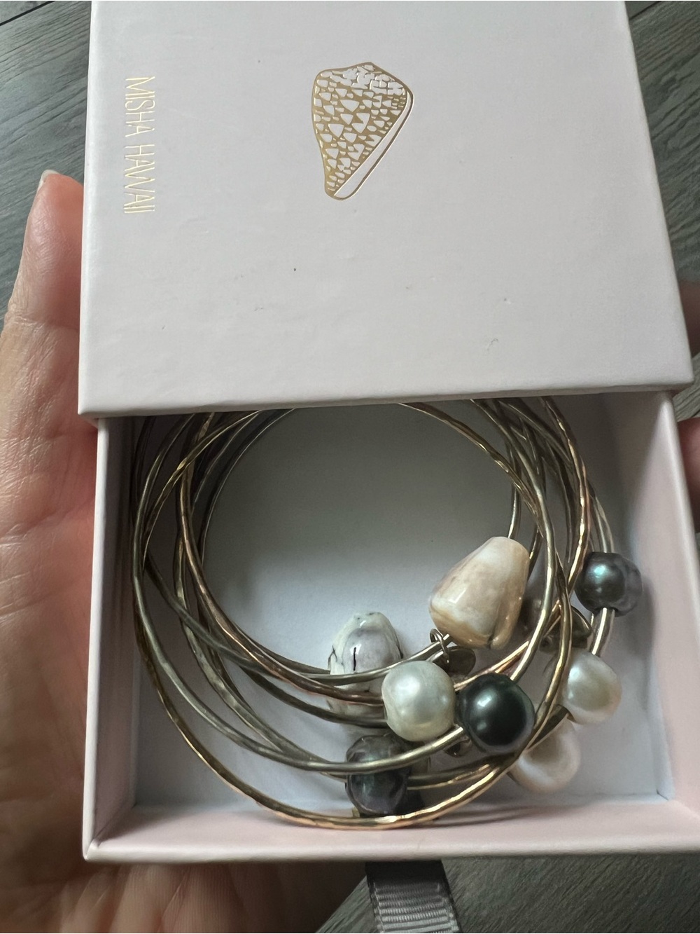 Gold/Silver Pearl/Shell Multi-Bangle Set of 8